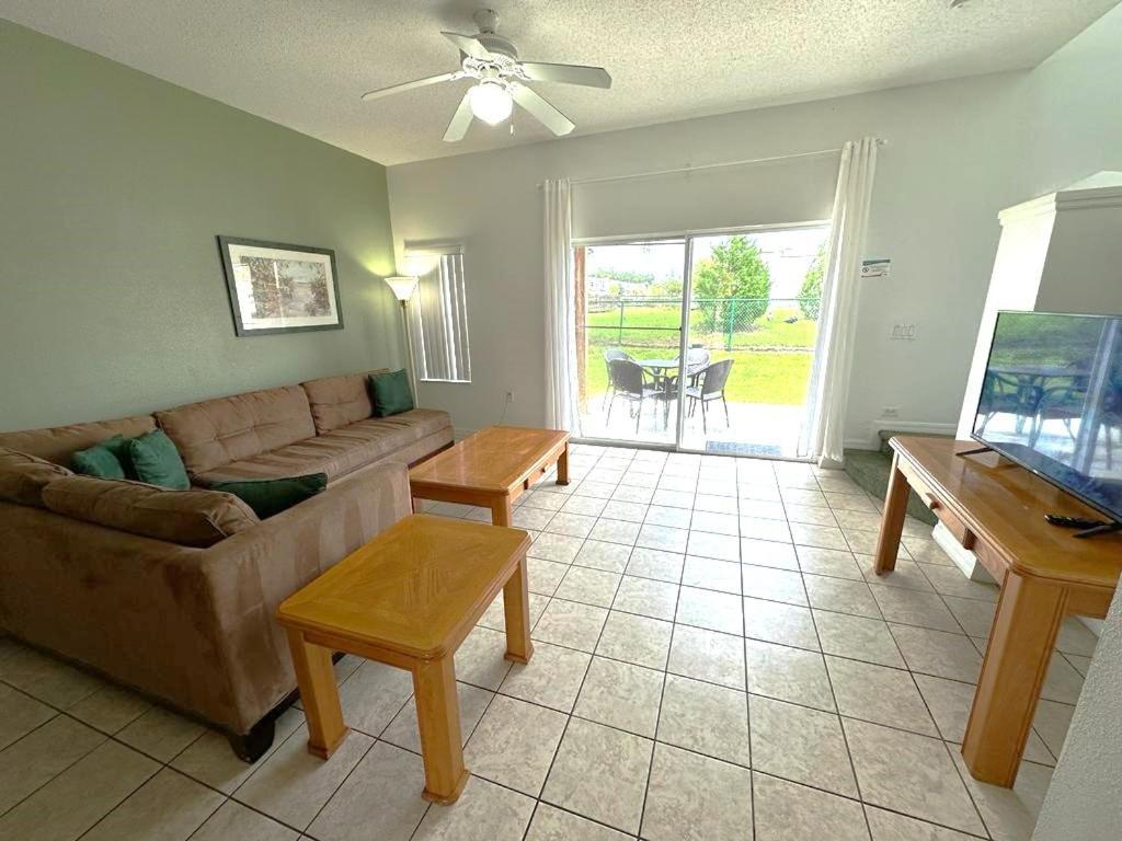 Breeze Vacation Townhome At Lake Berkley Resort Kissimmee Eksteriør billede